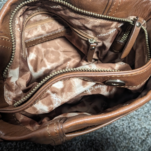 B makowsky genuine leather crossbody - Picture 8 of 10